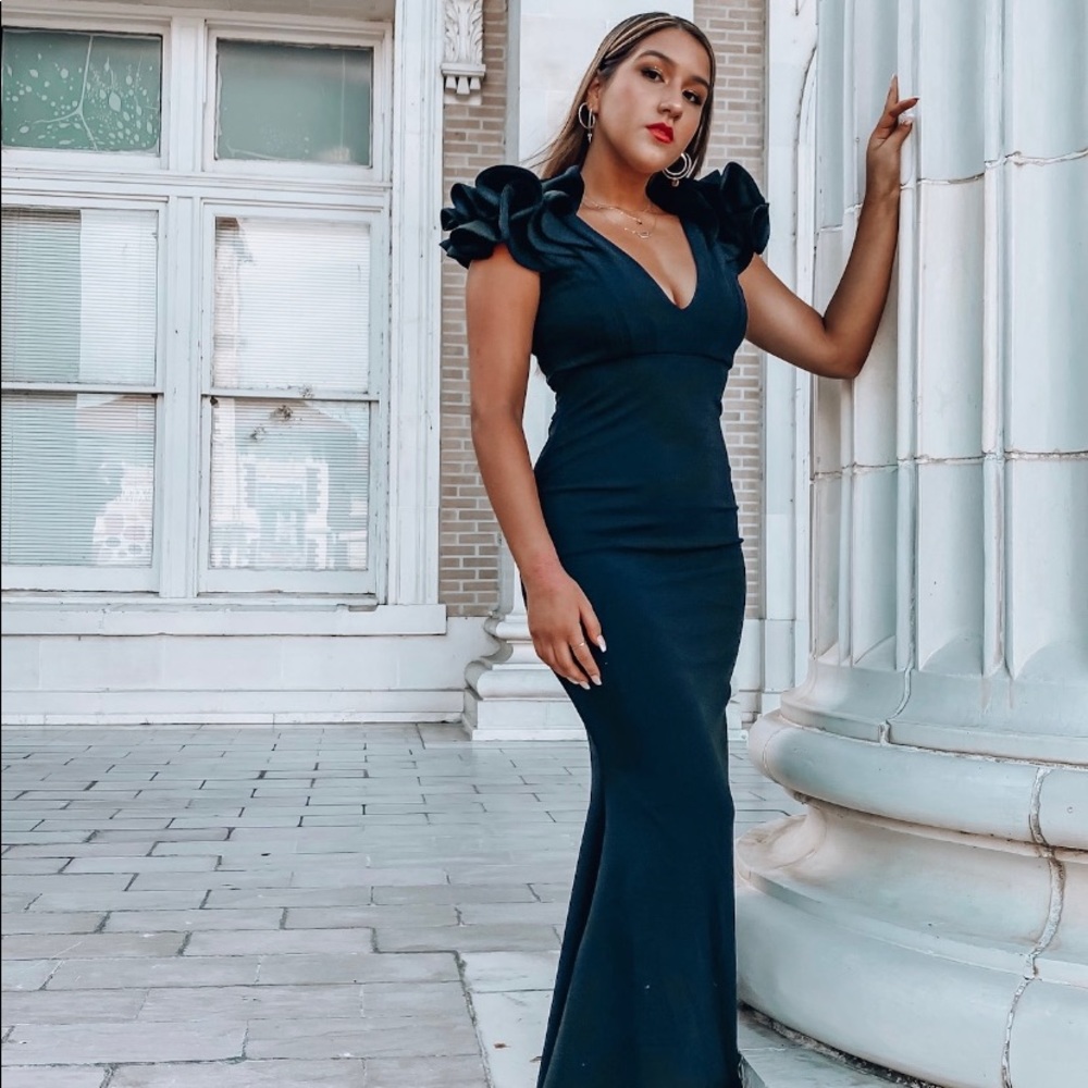 ⚡️LULU PROM DRESS⚡️